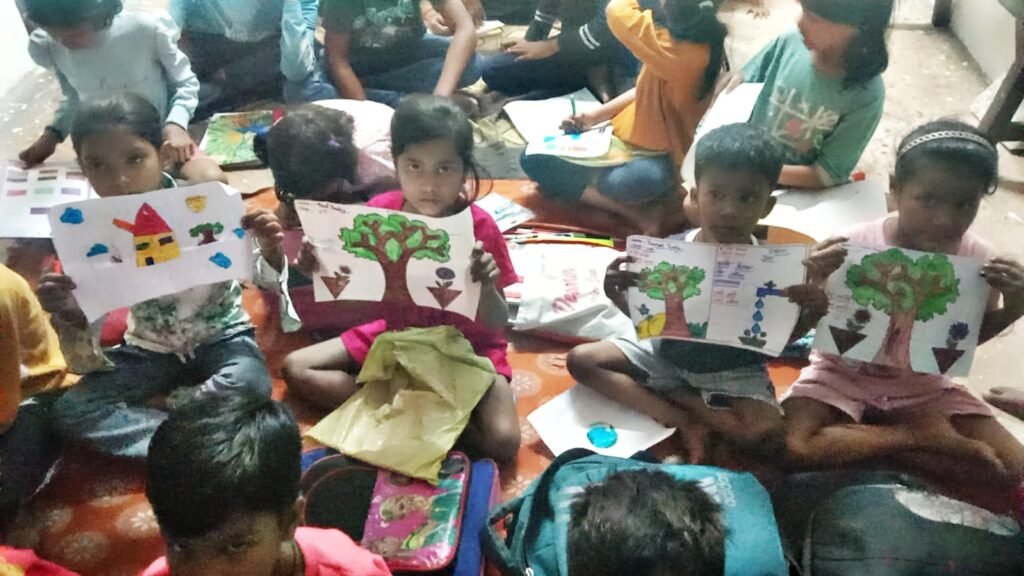 नव सृजन फाउंडेशन संस्था के बच्चों ने पृथ्वी को संरक्षित करने के लिए अपनी कला के माध्यम से दिया जन – जन को संदेश;