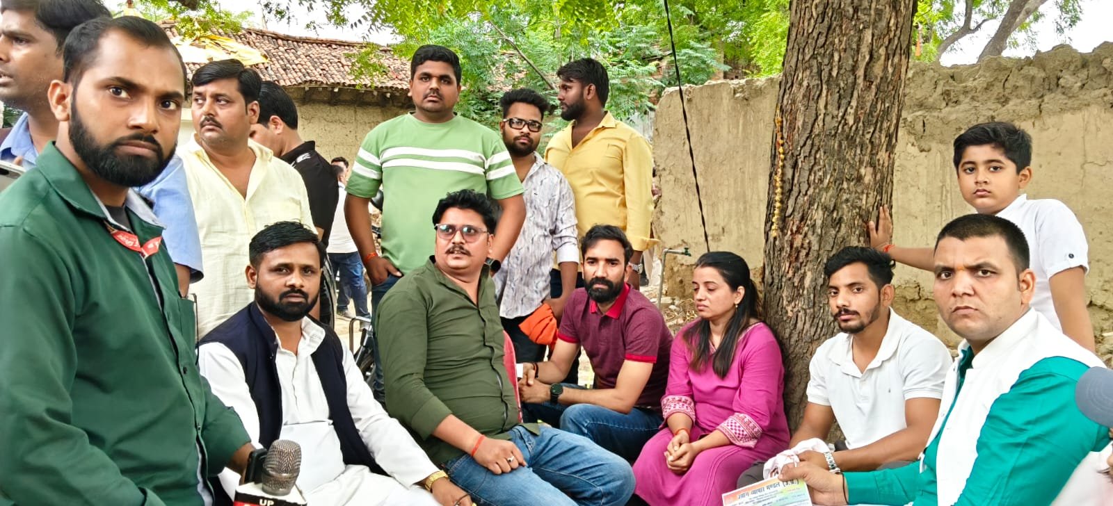 घमहापुर में व्यापारी मनीष सिंह की हत्या: व्यापार मंडल ने की NSA व 2 करोड़ मुआवजे की मांग;