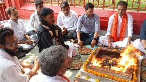 पश्चिम बंगाल का रिजल्ट आने से पहले काशी में हवन पूजन  का दौर जारी, भारतीय जनता पार्टी की जीत की कामना के लिए किया गया हवन पूजन;