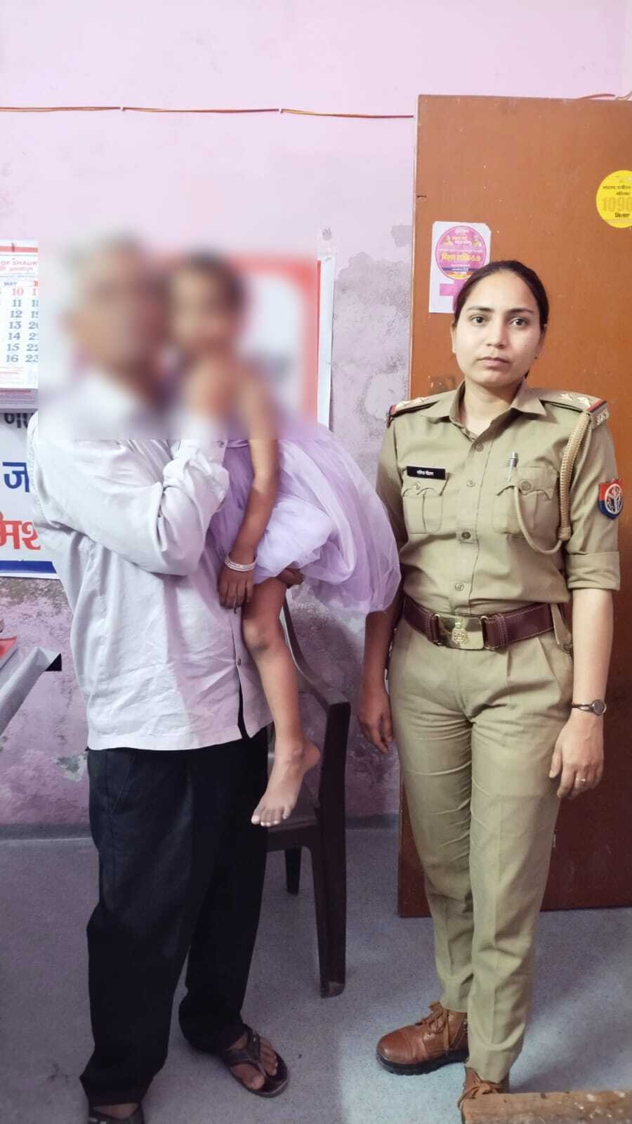 थाना रामनगर पुलिस द्वारा  बच्ची को 02 घण्टे के अंदर खोजकर परिजनों को सकुशल सुपुर्द किया गया;