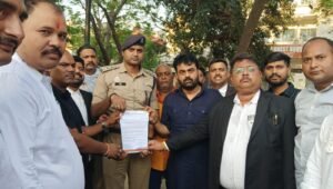 मनीष सिंह हत्याकांड को लेकर उठा जनाक्रोश, 2 करोड़ मुआवजा व सरकारी नौकरी की मांग;