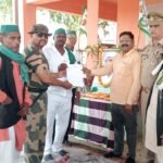 बाबा टिकैत की पुण्यतिथि पर किसानों का जुटान, शहाबगंज की समस्याओं को लेकर सौंपा ज्ञापन;