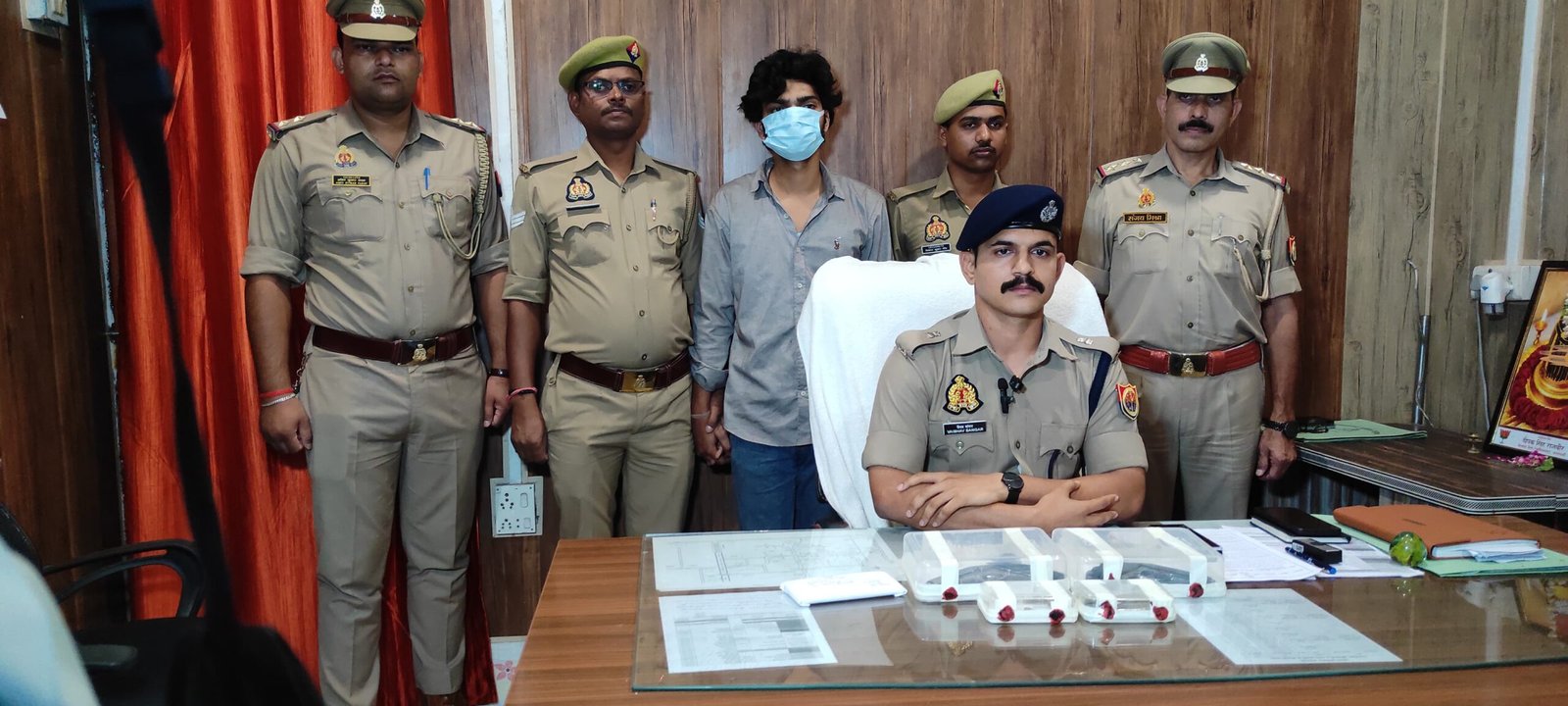 रामनगर में हथियार तस्कर धराया: पुलिस ने 2 पिस्टल, 2 मैगजीन, 7 कारतूस किए बरामद;