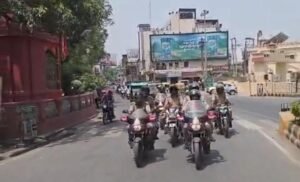 बकरीद-जुमे की नमाज पर चेतगंज पुलिस अलर्ट, थाना प्रभारी ने किया पैदल गश्त;