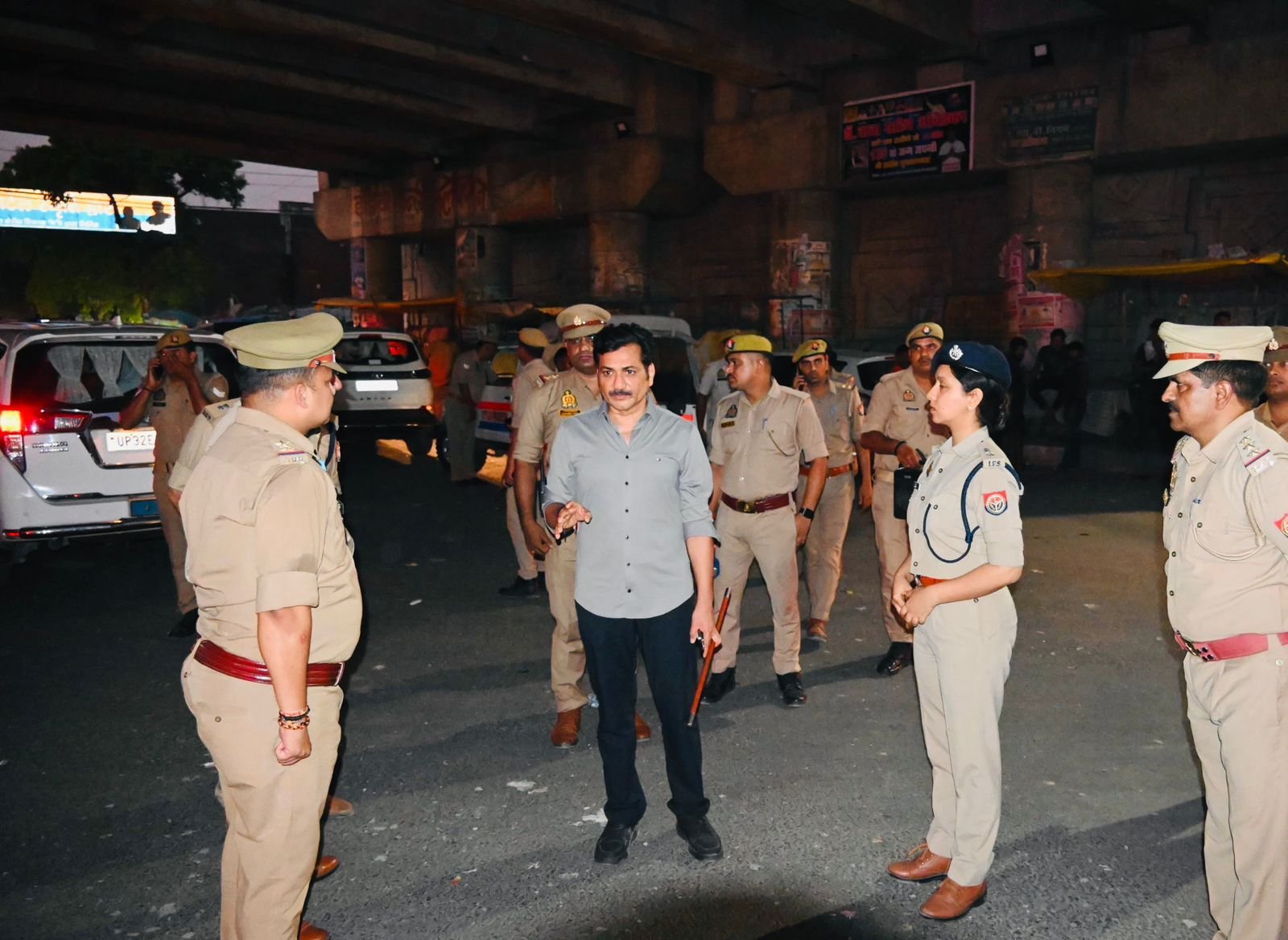 पुलिस आयुक्त कमिश्नरेट वाराणसी मोहित अग्रवाल द्वारा वाराणसी-प्रयागराज हाईवे पर व्यापक निरीक्षण कर अतिक्रमण, अवैध स्टैंड एवं अव्यवस्थित यातायात के विरुद्ध सख्त कार्रवाई के निर्देश;