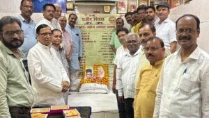 व्यापारियों की एकता का प्रतीक बना शहीद दिवस कार्यक्रम, गूंज उठा गल्ला मंडी परिसर;