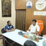 नगर पंचायत चकिया में विकास कार्यों एवं जनसुविधाओं को लेकर अध्यक्ष से मिले भाजपा मंडल मीडिया प्रभारी शुभम मोदनवाल;