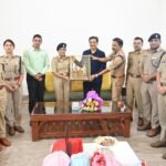 पुलिस आयुक्त कमिश्नरेट वाराणसी मोहित अग्रवाल द्वारा परिवीक्षाधीन आईपीएस अधिकारी मानसी दहिया को जनपदीय व्यावहारिक प्रशिक्षण अवधि पूर्ण होने पर भावभीनी विदाई;