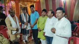 रामनगर: संकट हरण मंदिर की प्रथम वर्षगांठ पर अखंड रामायण पाठ व भंडारा, विधायक सौरभ श्रीवास्तव रहे मौजूद;
