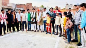 गायत्री स्पोर्टिंग क्लब के तत्वावधान में क्रिकेट प्रतियोगिता का विधायक सौरभ ने किया शुभारंभ;