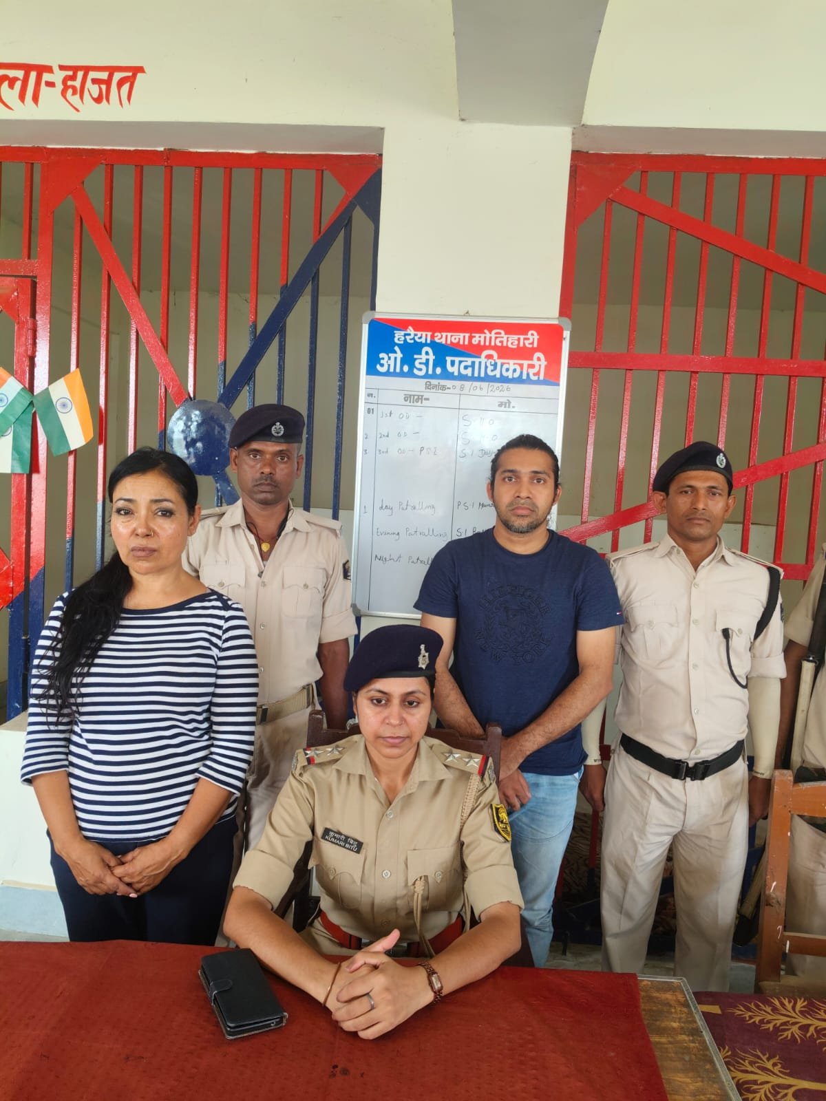 मोतिहारी: बिना वीजा-पासपोर्ट भारत में घुसे स्विस महिला और म्यांमार का युवक गिरफ्तार;
