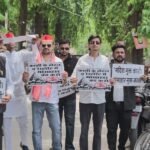 महापौर के फैसले का समर्थन: शराब की दुकानें, बार और नॉनवेज होटल भी शहर से बाहर हों — सपा नेता ज़ीशान अंसारी ने DM को सौंपा ज्ञापन;