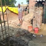 गरीब परिवार को दबंगों ने मकान बनाने से रोका, न्याय की गुहार लेकर तहसील पहुंचा पीड़ित परिवार;